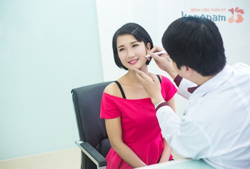 Tạo má lúm đồng tiền có bị sưng không? - Ảnh 2