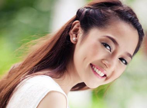 Tại sao con trai lại thích con gái có má lúm đồng tiền?